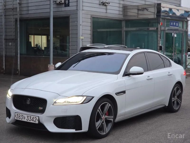 Jaguar xf