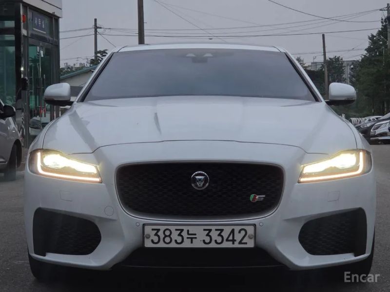 Jaguar xf