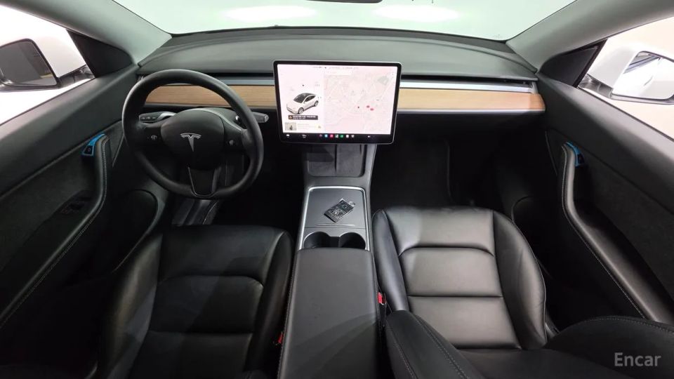 Tesla model-y