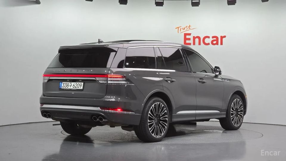 Lincoln Aviator