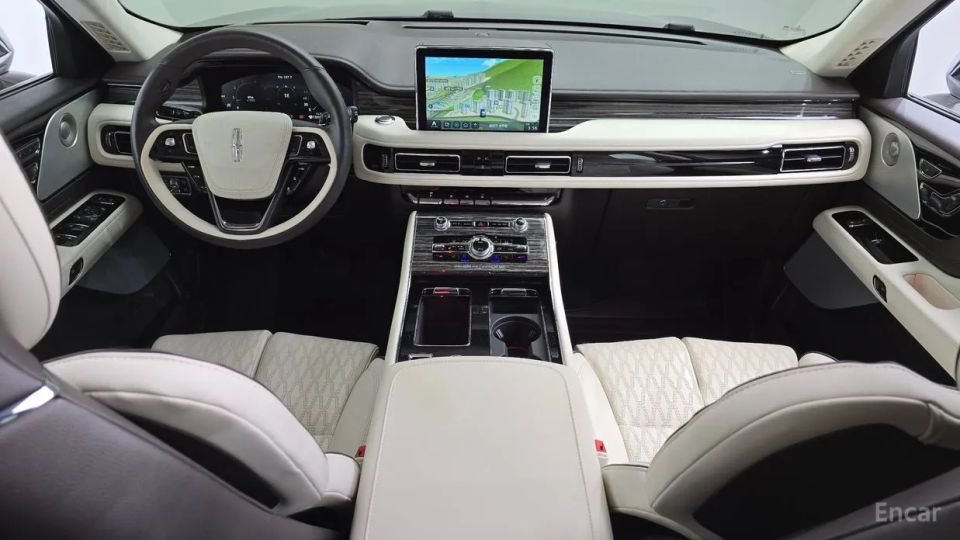 Lincoln Aviator
