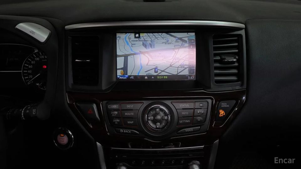Nissan pathfinder