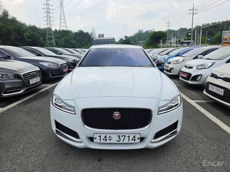 Jaguar xf