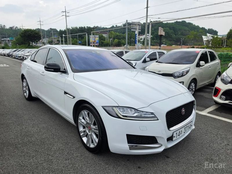 Jaguar xf