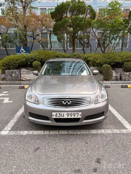 Infiniti G