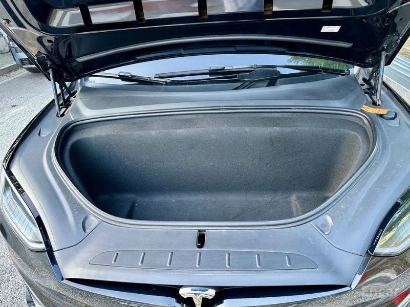 Tesla model-x