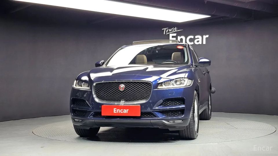 Jaguar F-PACE