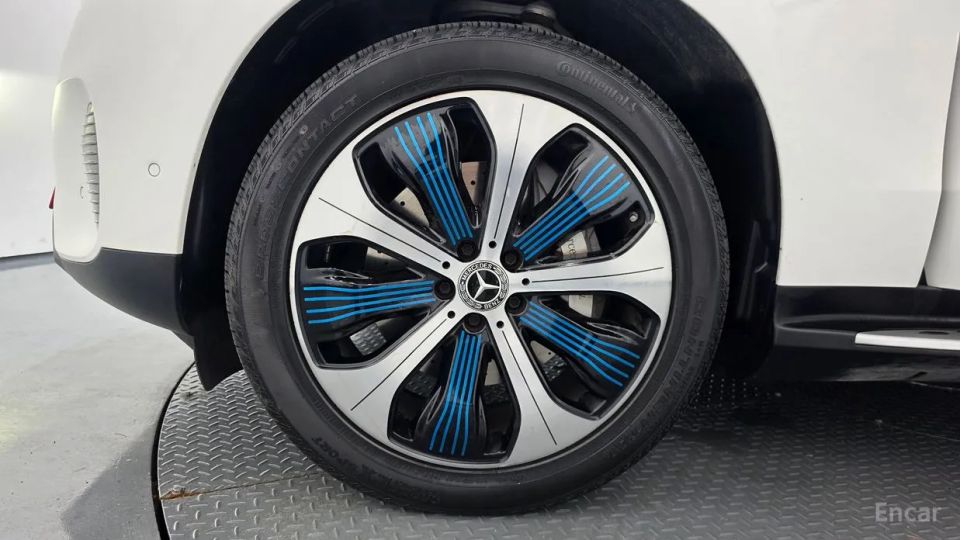 Mercedes-Benz EQC