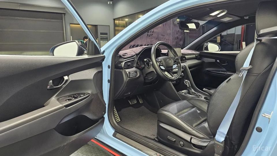 Hyundai Veloster