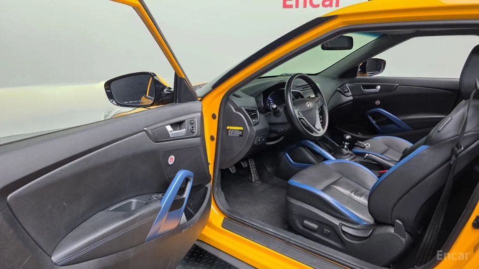 Hyundai Veloster