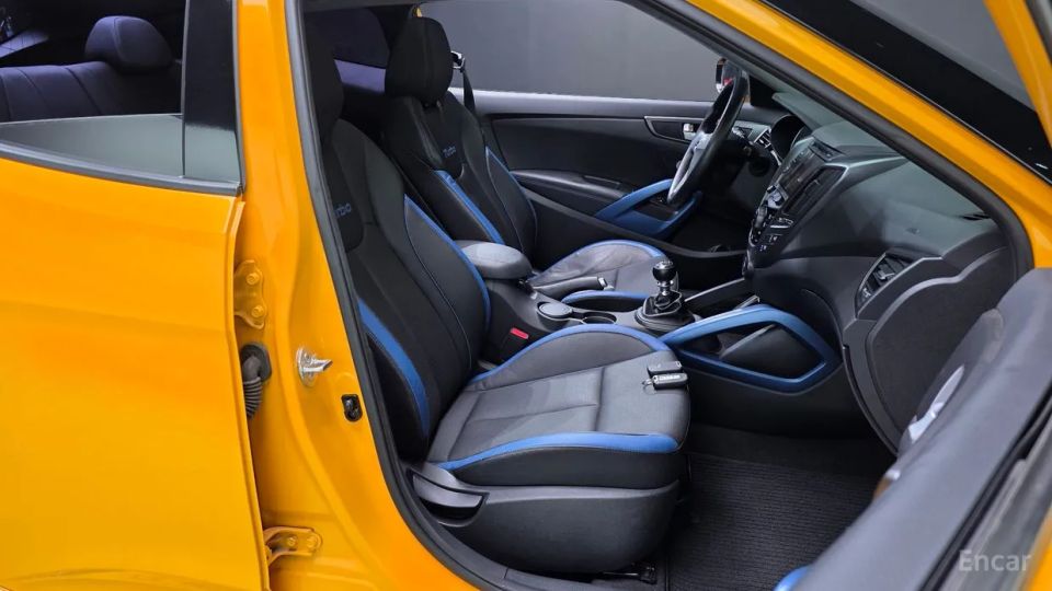 Hyundai Veloster