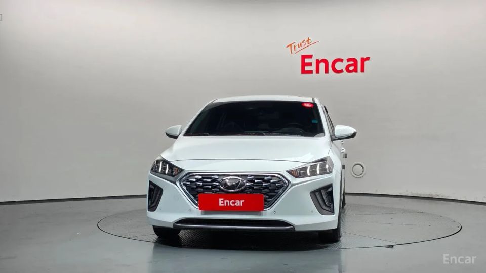 Hyundai Ioniq