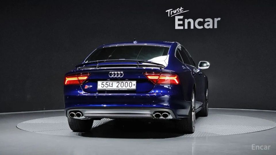 Audi S7