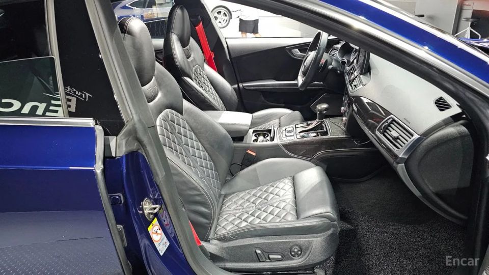 Audi S7
