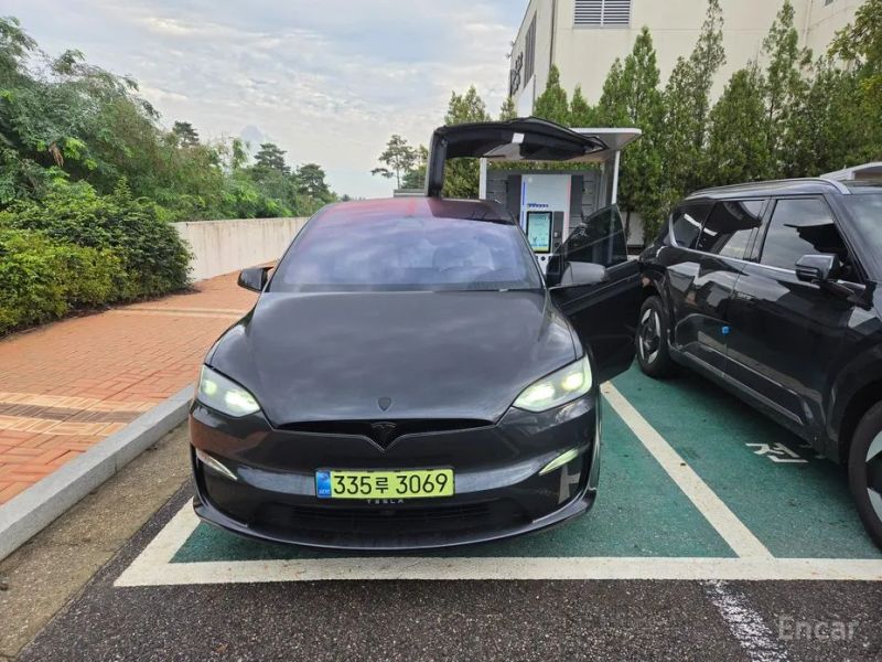 Tesla model-x