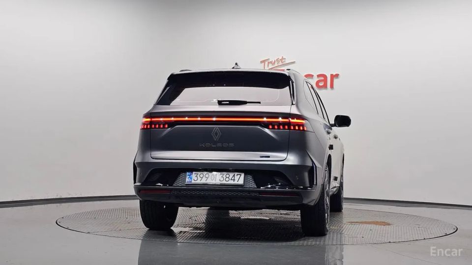 Renault-KoreaSamsung Grand Koleos