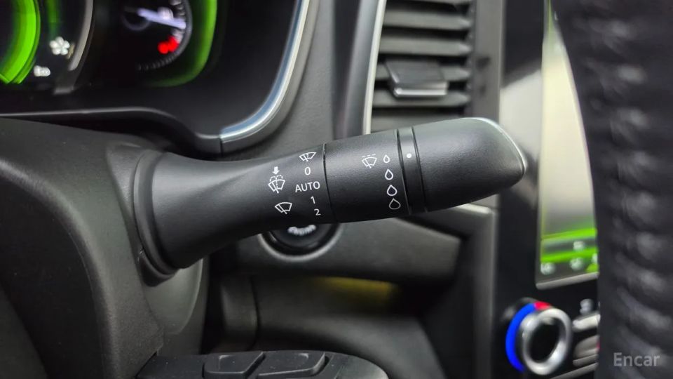 Renault-KoreaSamsung SM6