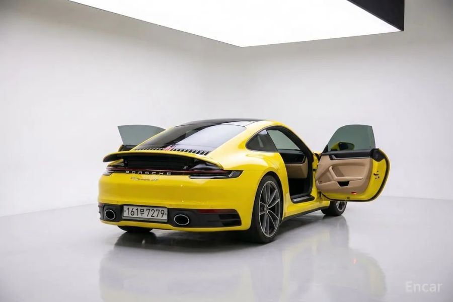 Porsche 911