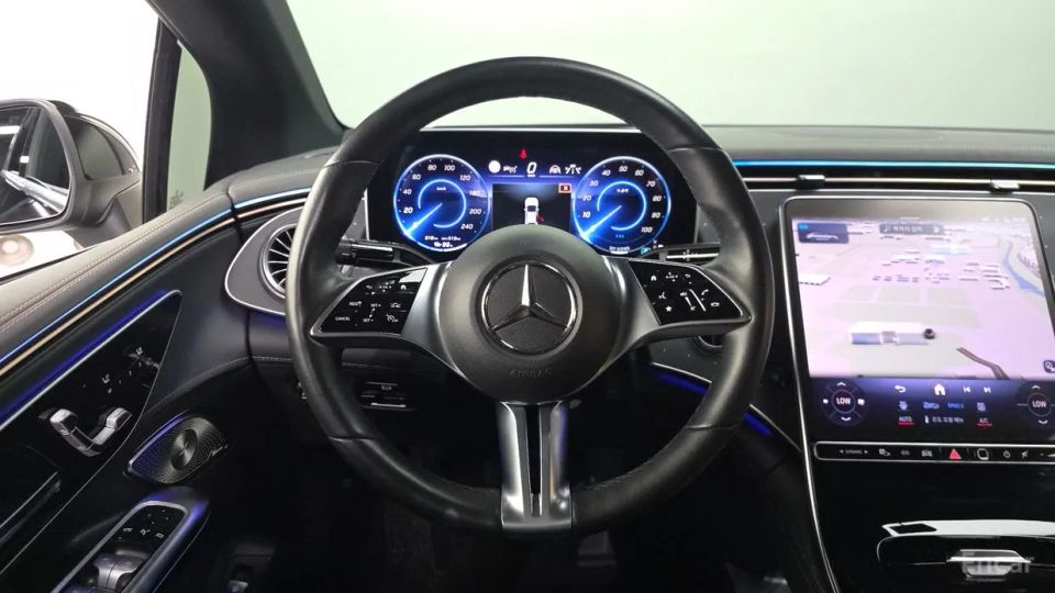 Mercedes-Benz EQE