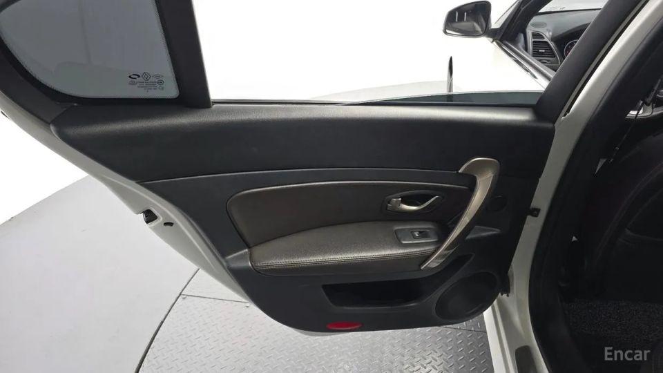 Renault-KoreaSamsung SM5