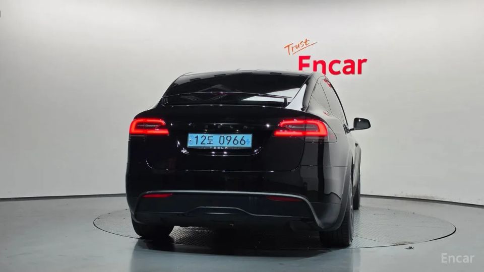 Tesla model-x