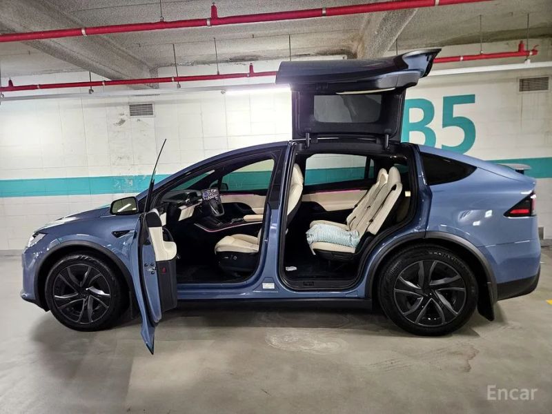 Tesla model-x