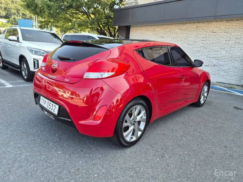 Hyundai Veloster