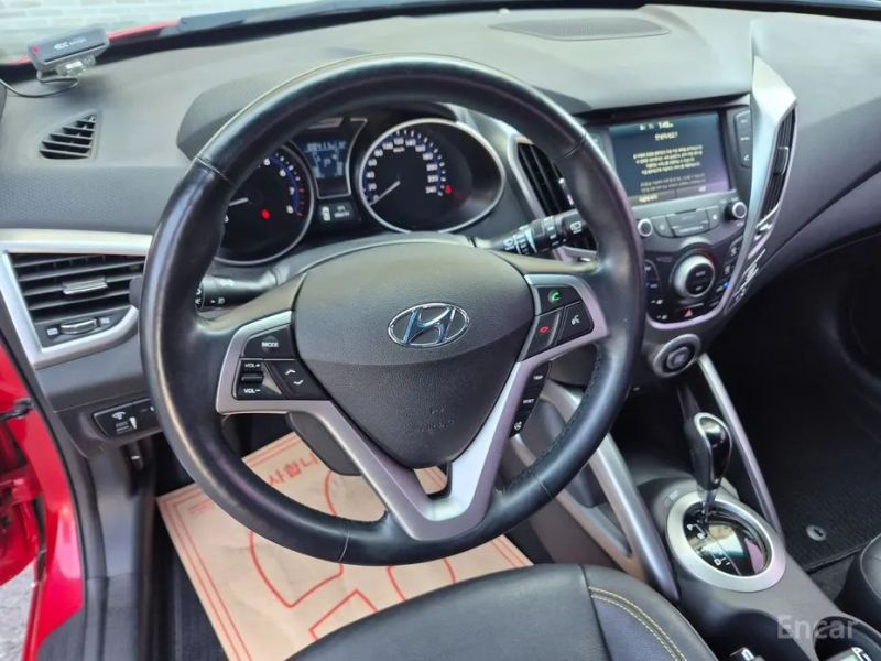 Hyundai Veloster