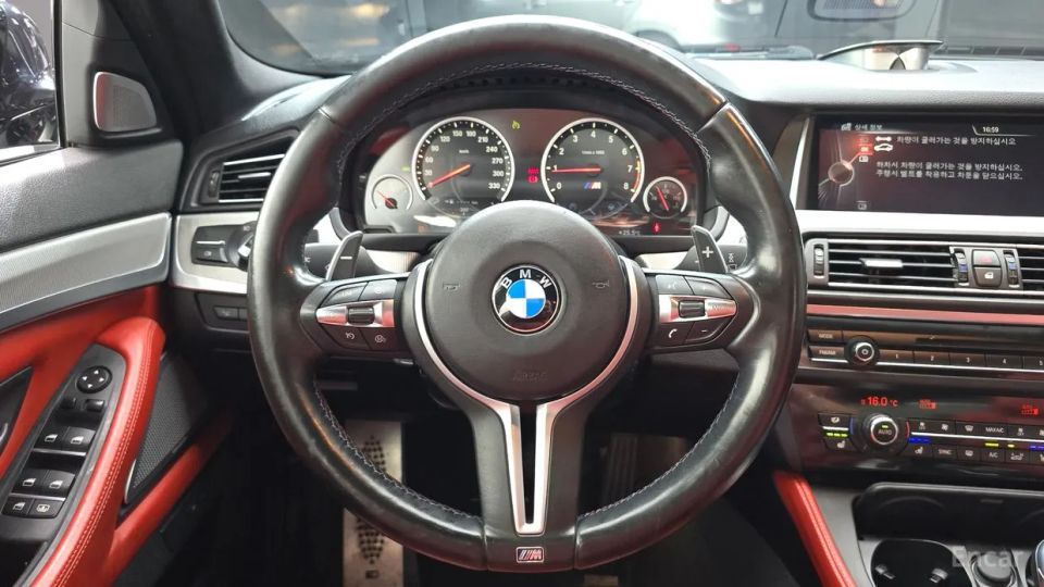 BMW M5