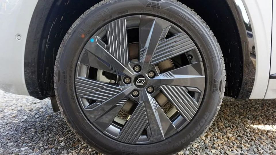 Renault-KoreaSamsung Grand Koleos