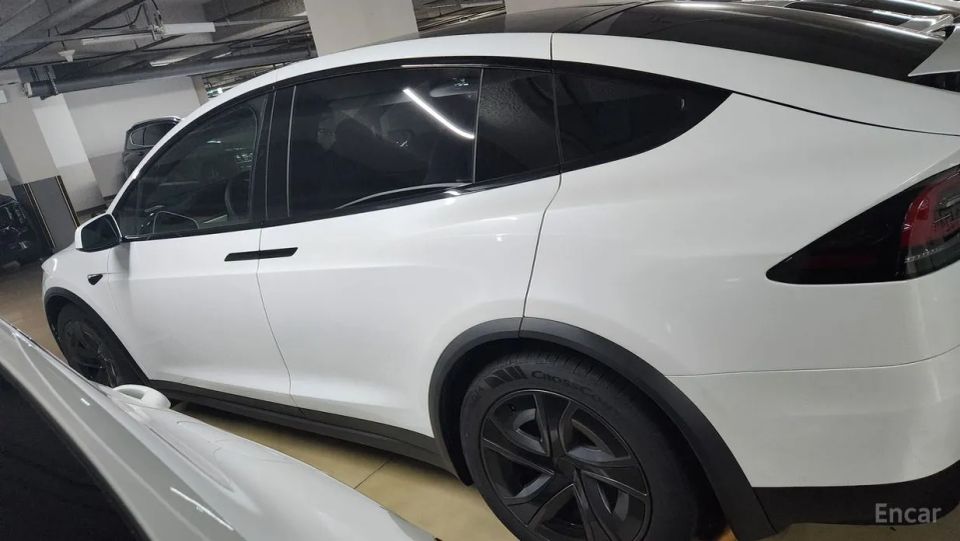 Tesla model-x