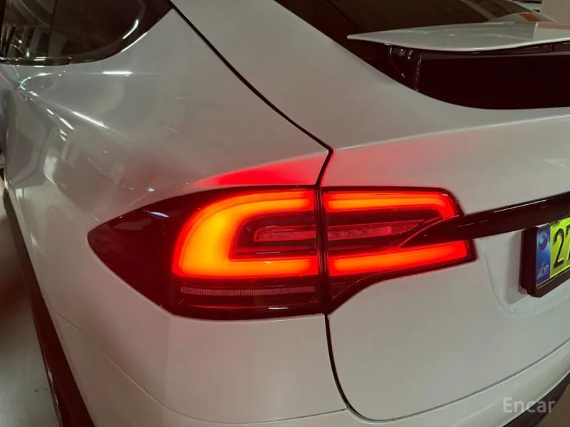 Tesla model-x