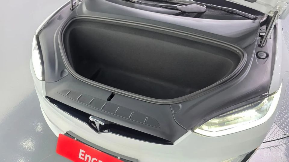 Tesla model-x