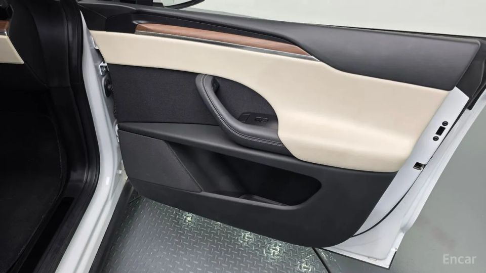 Tesla model-x