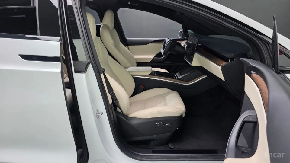 Tesla model-x