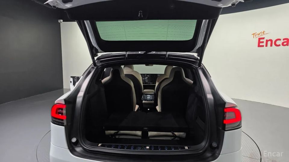 Tesla model-x