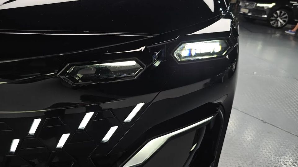 Renault-KoreaSamsung Filante