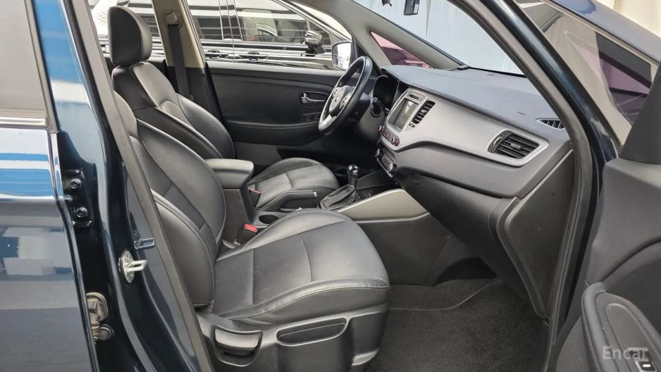 Kia Carens