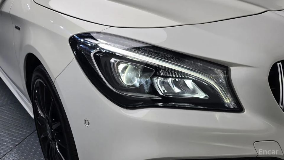 Mercedes-Benz CLA-Class