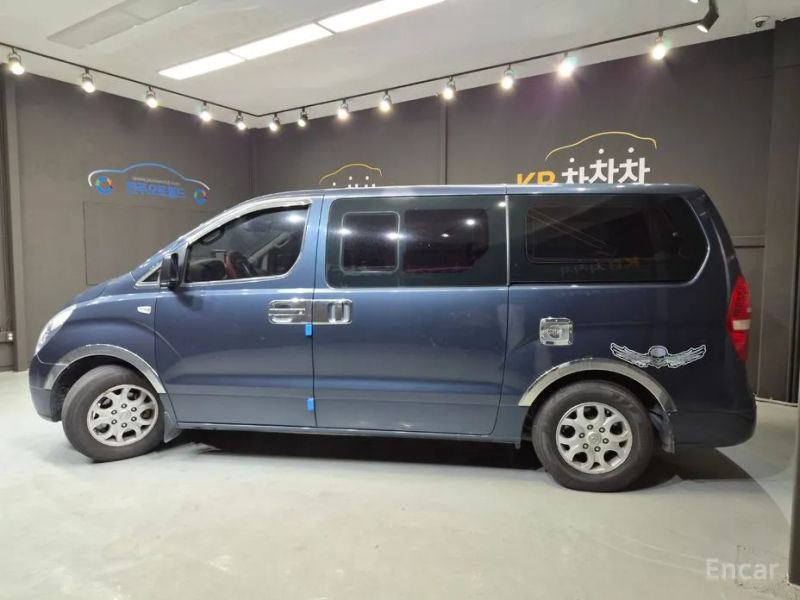 Hyundai Starex