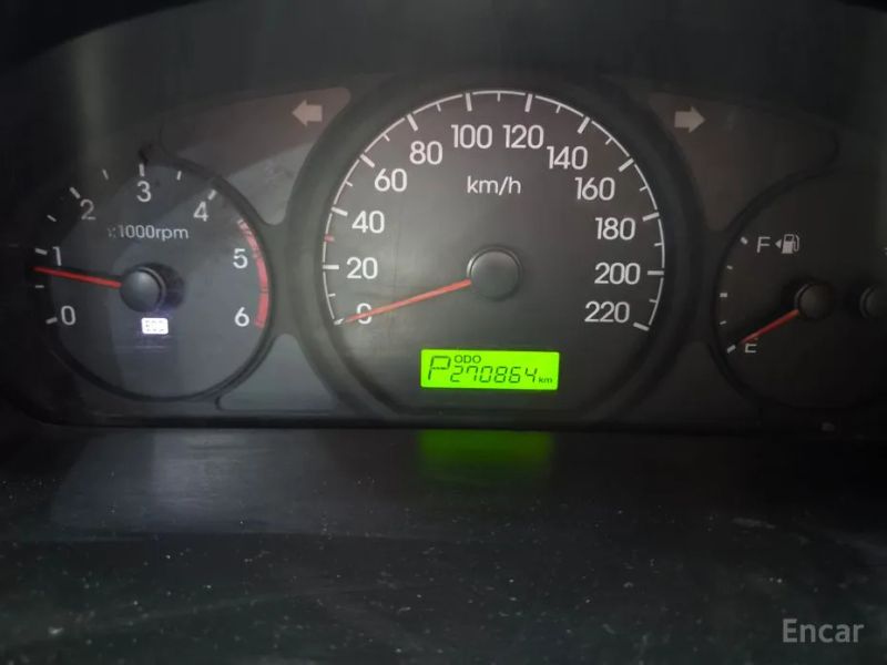 Hyundai Starex