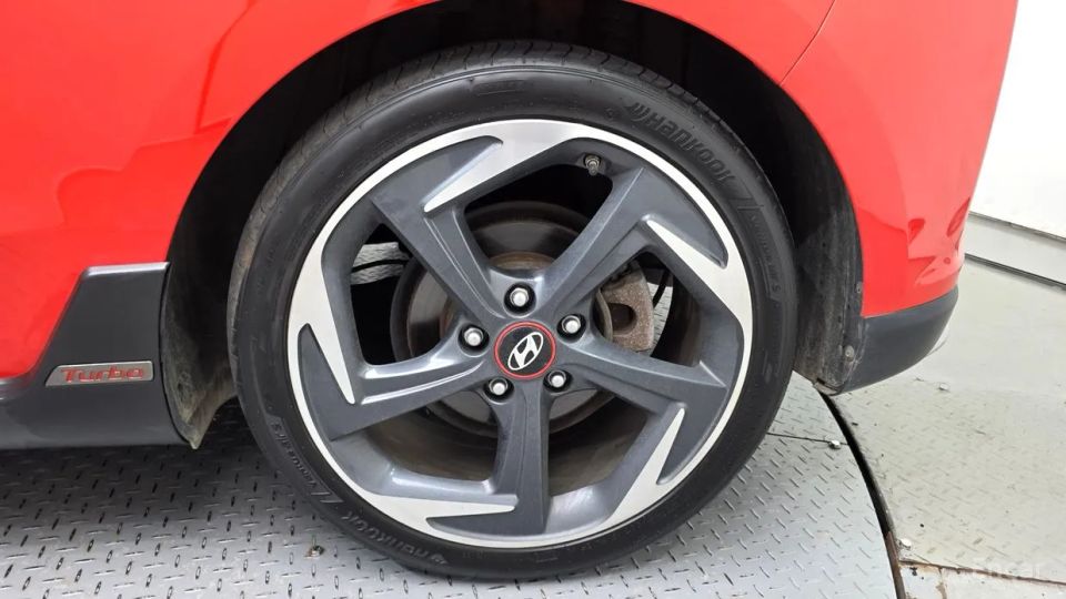 Hyundai Veloster