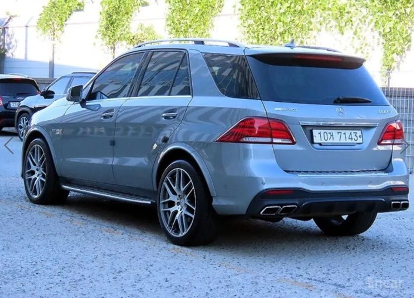 Mercedes-Benz GLE-Class