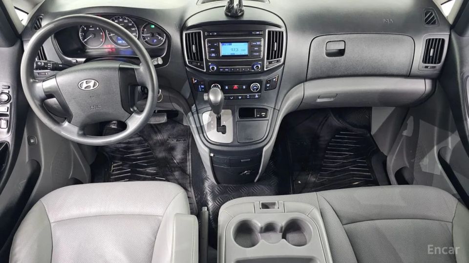 Hyundai Starex