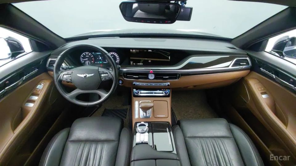 Genesis G90