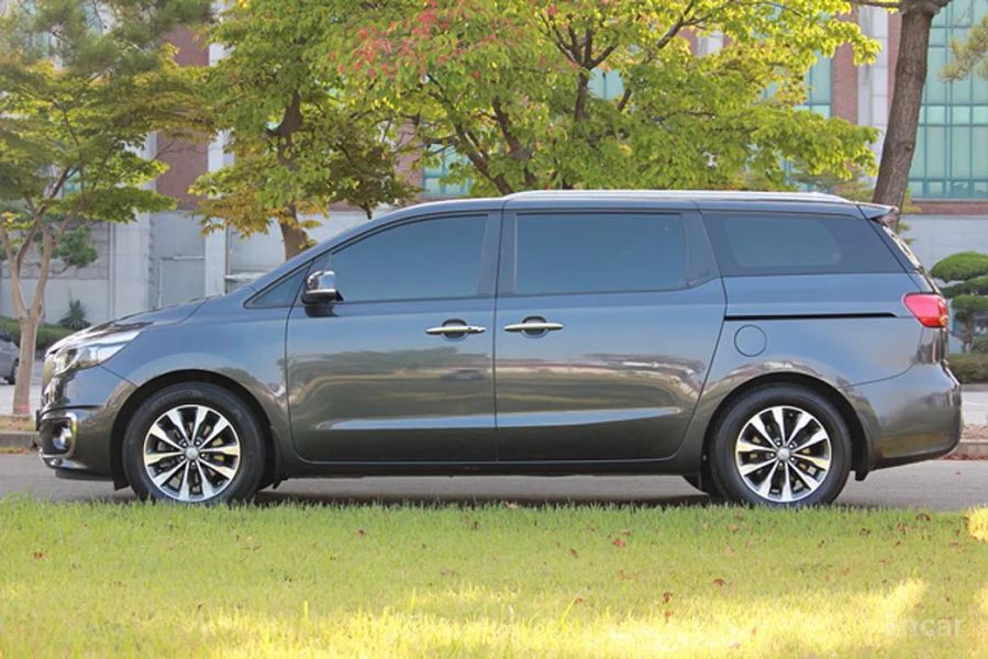 Kia Canival