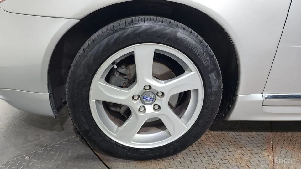 Volvo S80