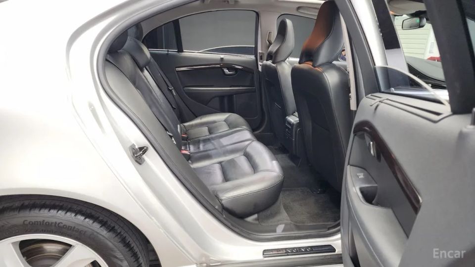 Volvo S80