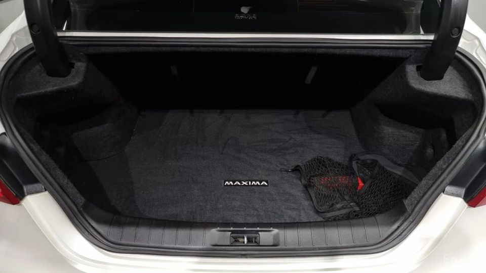 Nissan Maxima