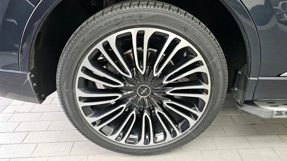 Lincoln Aviator